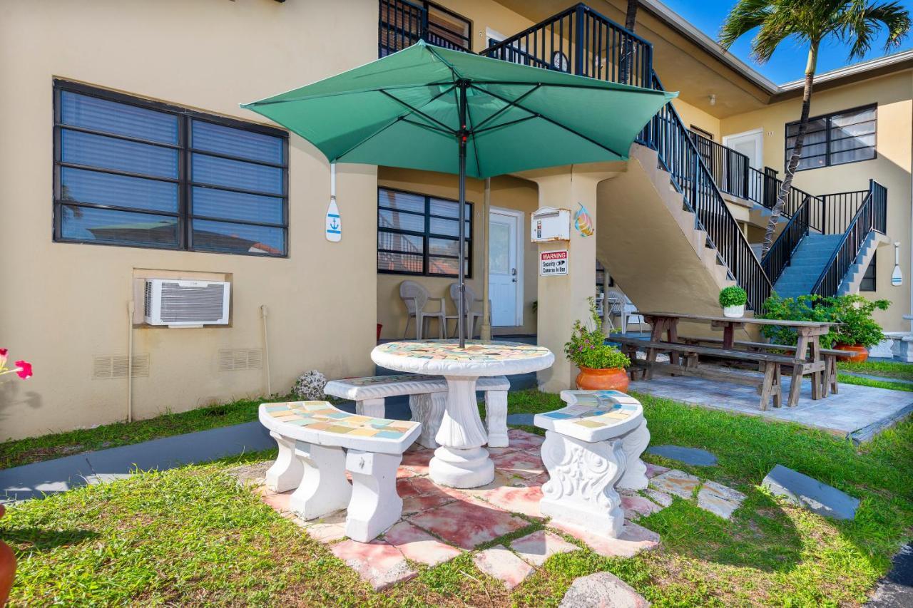 Tropic Isle Hotel & Apartment Hollywood Exteriör bild